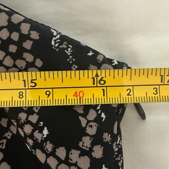 Banana Republic Factory Halter Style Jumpsuit. Animal Print. Size 6. Like New. - Picture 9 of 15